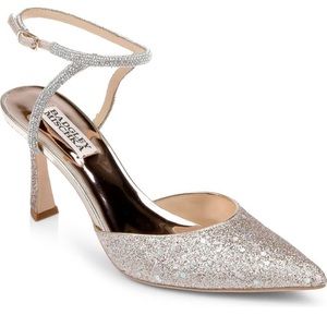 Badgley Mischka Pump
